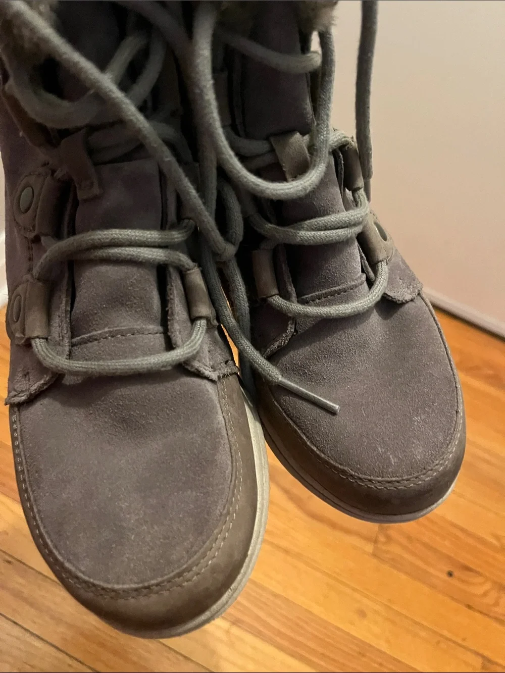 SOREL EXPLORER JOAN BOOTS WOMEN'S Taupe Faux-Fur Lace-Up Winter Boots